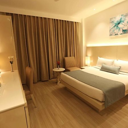 Hotel Shanti Palace West Νέο Δελχί Εξωτερικό φωτογραφία