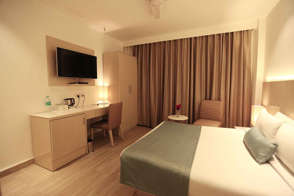 Hotel Shanti Palace West Νέο Δελχί Εξωτερικό φωτογραφία